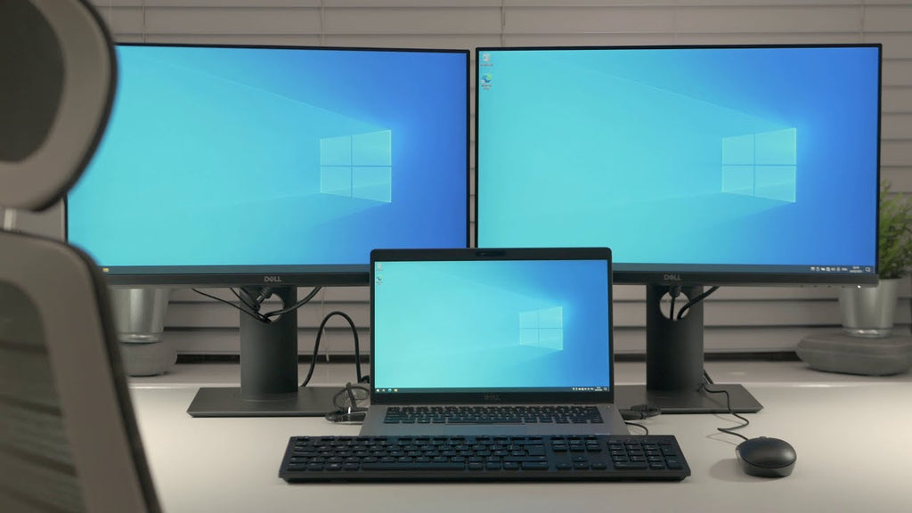 How to Connect Two Monitors to a Laptop