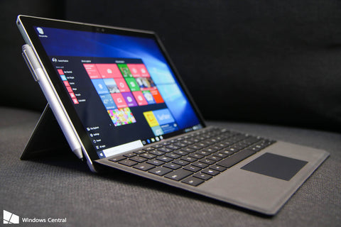 (Custom order - Tri Nguyen) Surface pro 4 i5 8 gig ram 256gb SSD